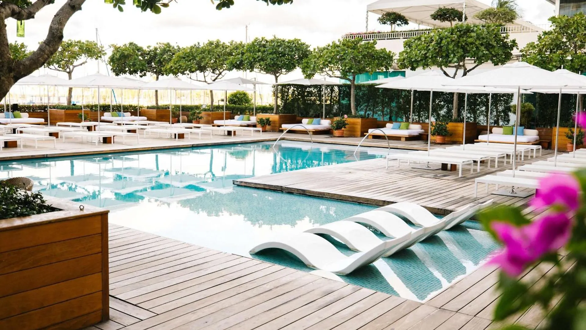 ***  Hilton Vacation Club The Modern Honolulu Otel ABD