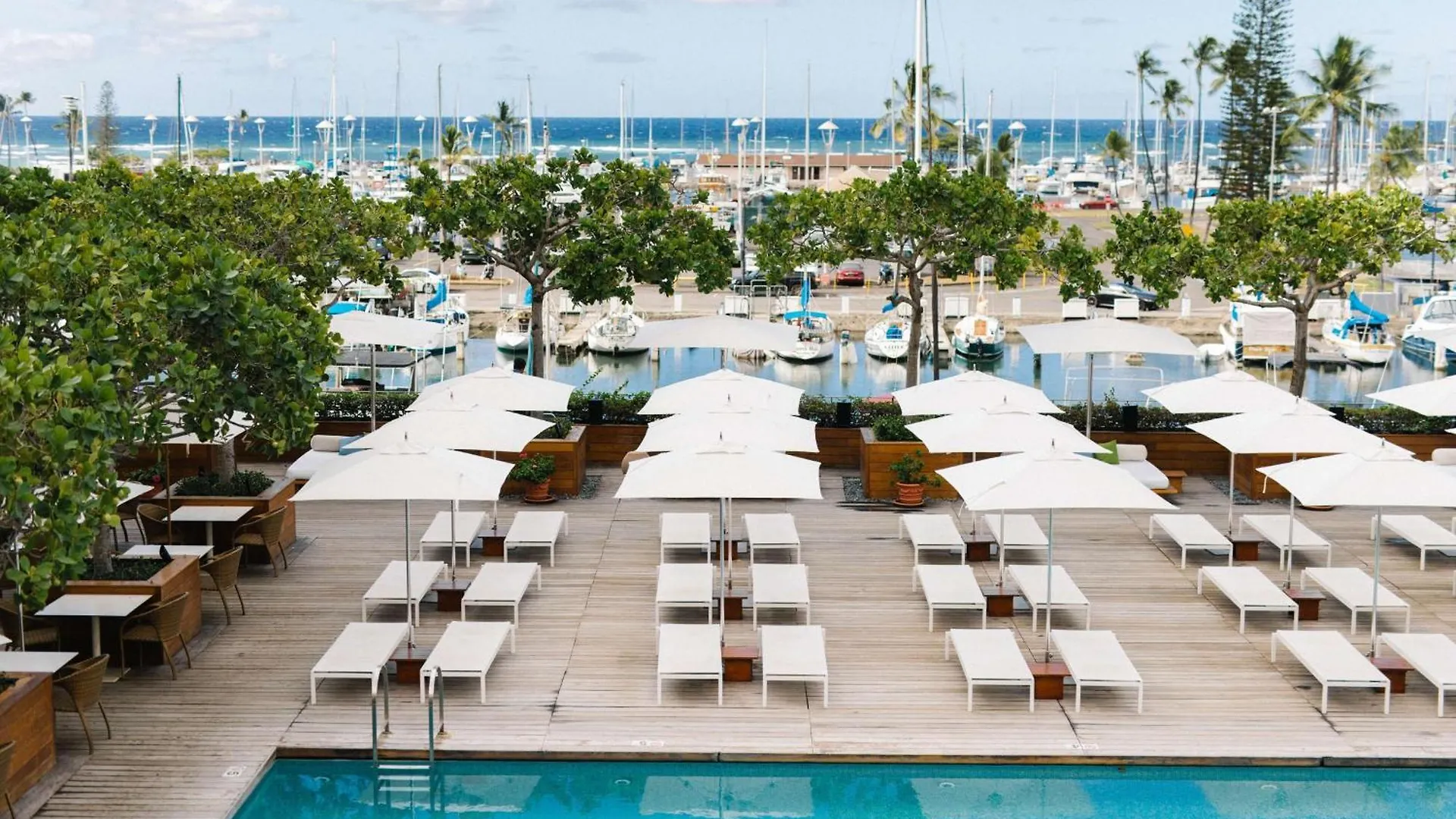 Hilton Vacation Club The Modern Honolulu Hotel