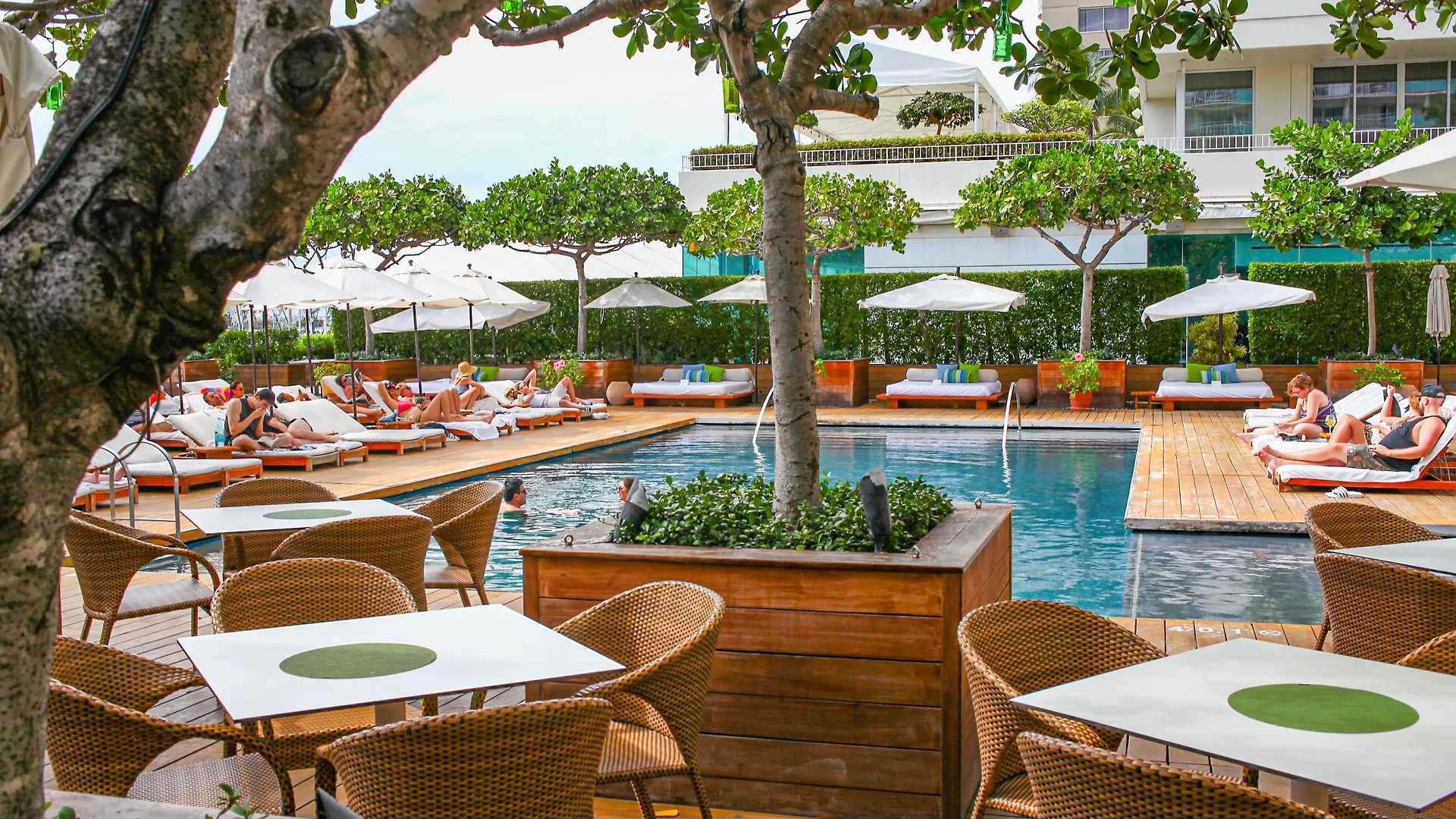 Hilton Vacation Club The Modern Honolulu Hotel
