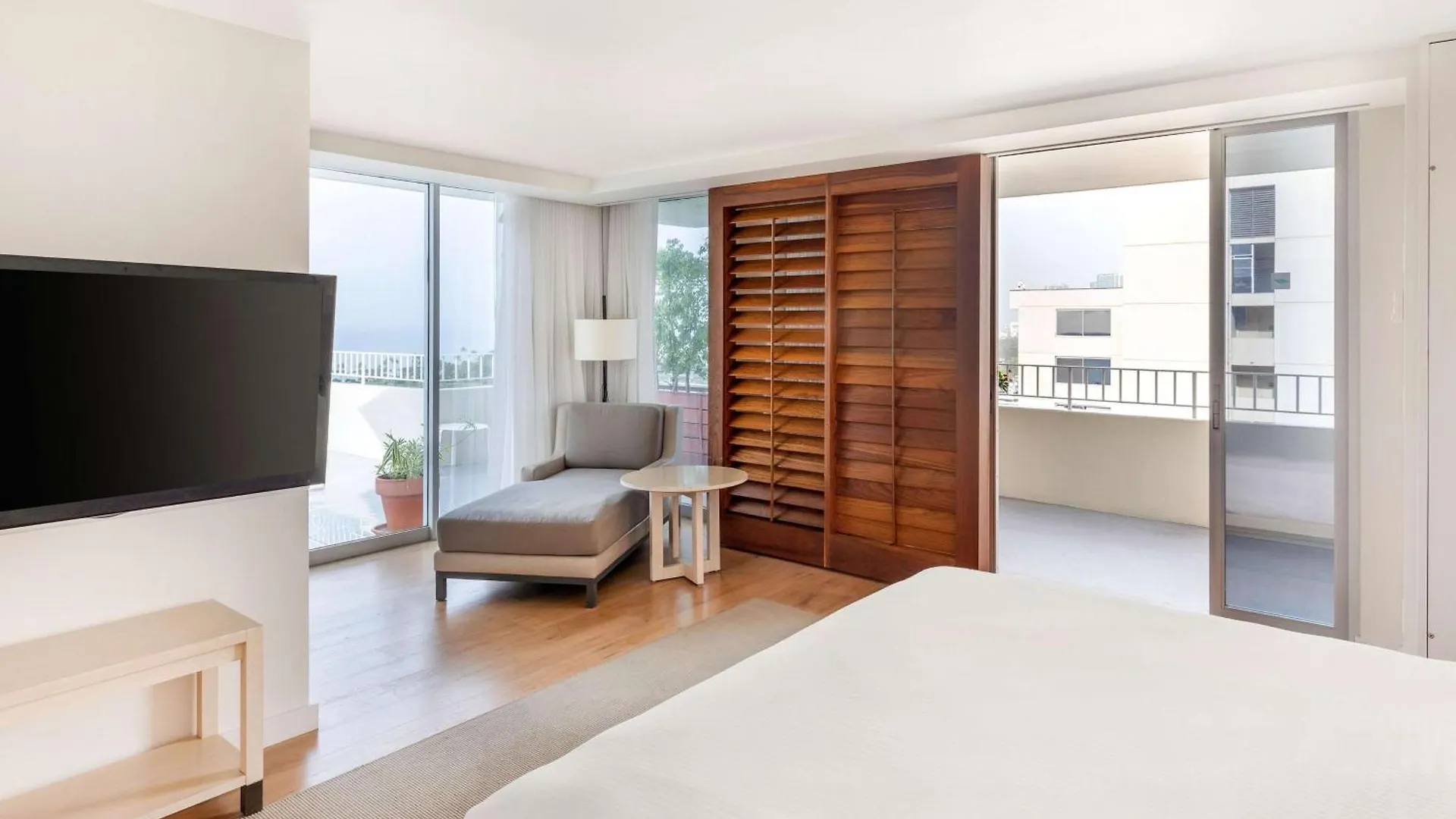 Hilton Vacation Club The Modern Honolulu Hotel United States